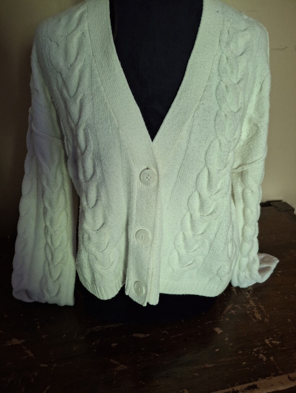 Cream Cable Knit Sweater Sleeve - Cozy Texture